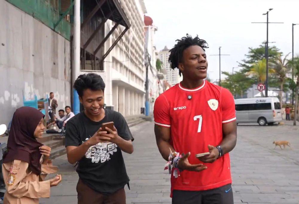 Potret keseruan IShowSpeed di Kota Tua, Rabu (18/9/2024). (YouTube.com/@ishowspeed)