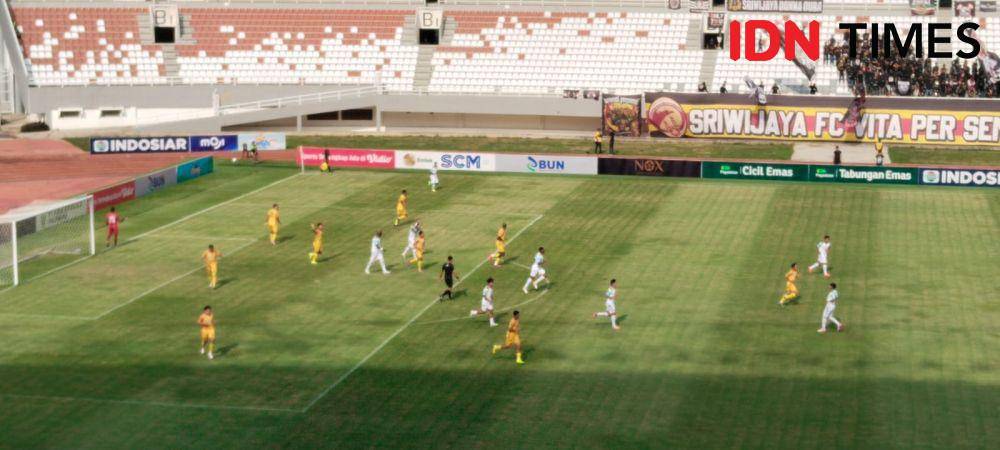 Sriwijaya FC vs Persikota Tanggerang (IDN Times/Feny Maulia Agustin)