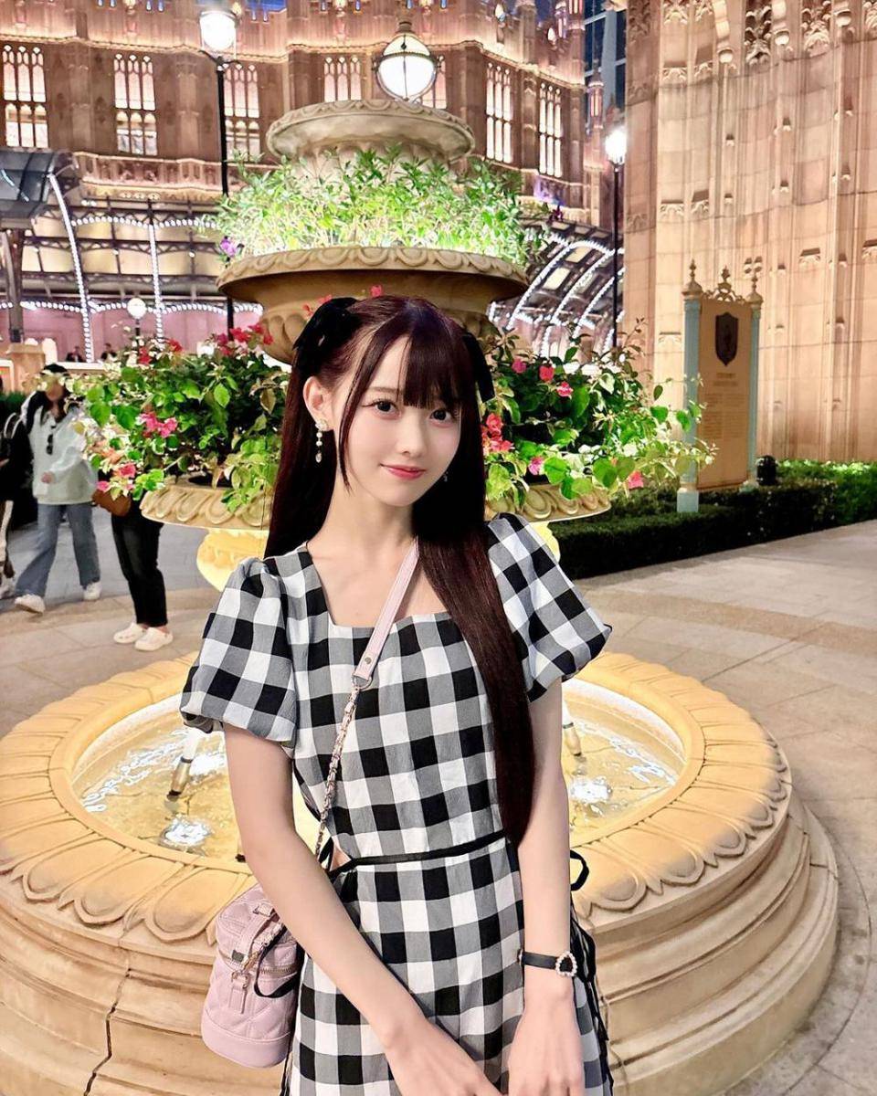 Momona Matsumoto (instagram.com/momona.1012)
