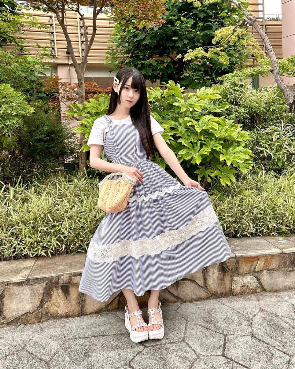 Momona Matsumoto (instagram.com/momona.1012)
