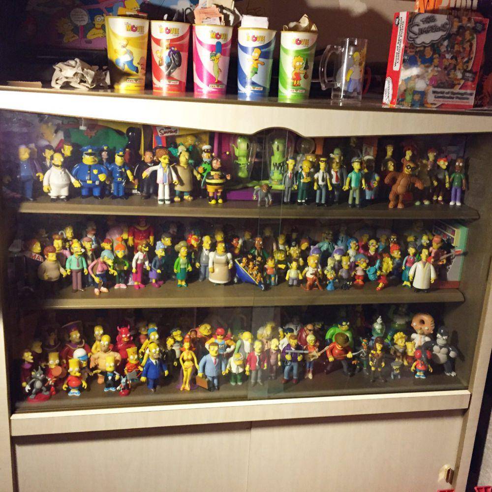 potret koleksi kartun The Simpsons (reddit.com/user/Lister_Pheend)
