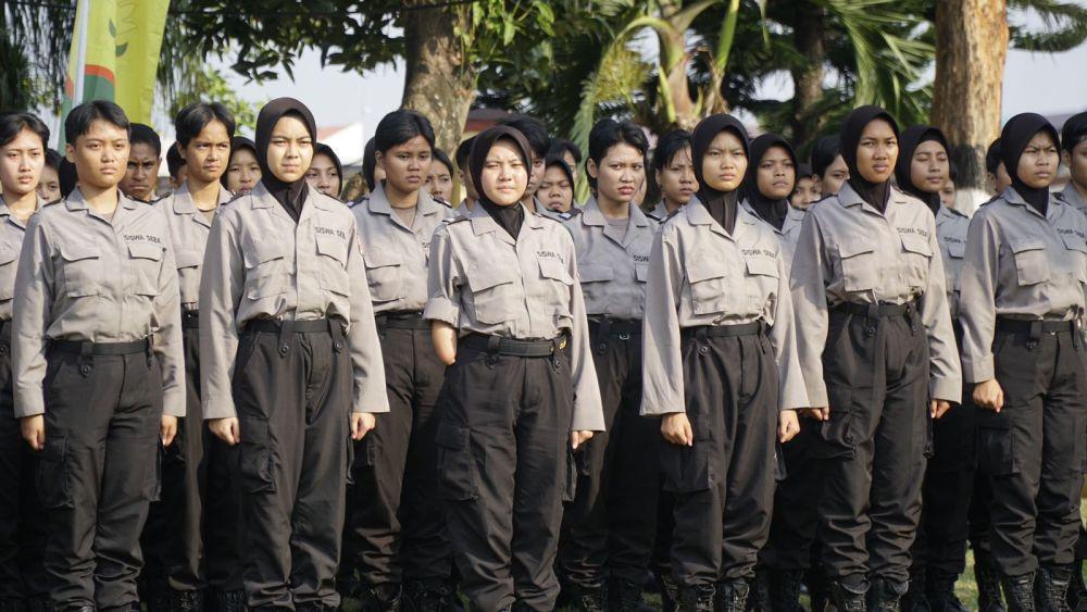 Cerita Tunadaksa Fatia Azzahra: Dibully Saat Kecil Kini Lolos Polwan