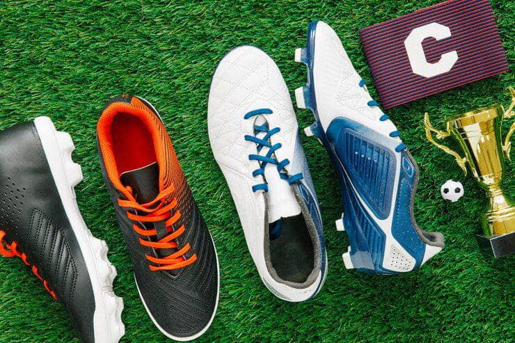Ilustrasi sepatu sport (freepik.com)