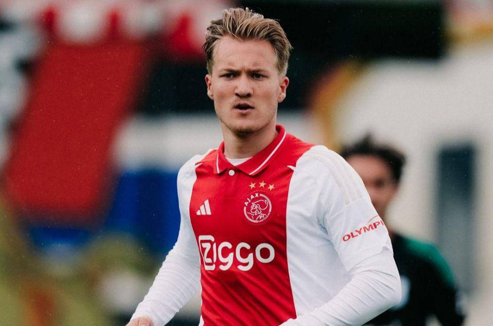 Julian Rijkhoff (instagram.com/julianrijkhoff)