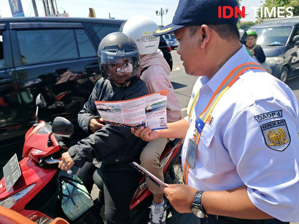 Daop 4 Semarang Ingatkan Pengendara Jangan Terobos Palang Pintu KA Walau Sepi
