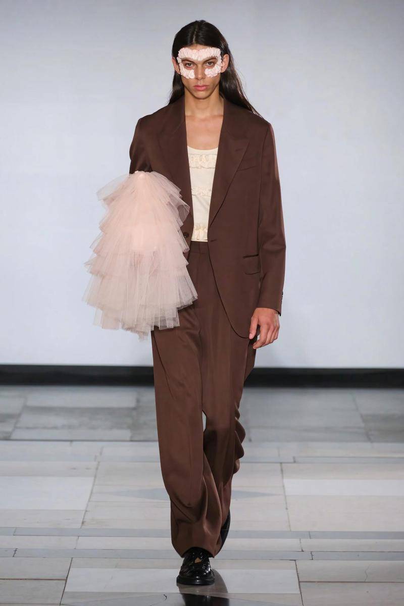 Simone Rocha S/S '25 di London Fashion Week 2024 (dok. Simone Rocha)
