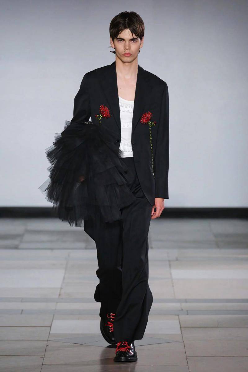 Simone Rocha S/S '25 di London Fashion Week 2024 (dok. Simone Rocha)