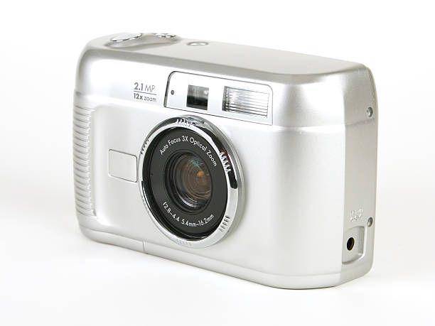 Ilustrasi kamera analog. https://www.istockphoto.com/id/portfolio/Ljupco?mediatype=photography