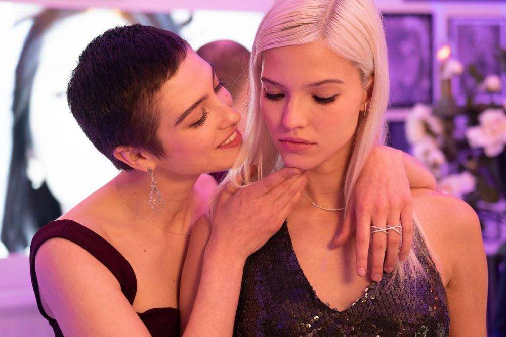 Lera Abova di film Anna (dok. EuropaCorp)