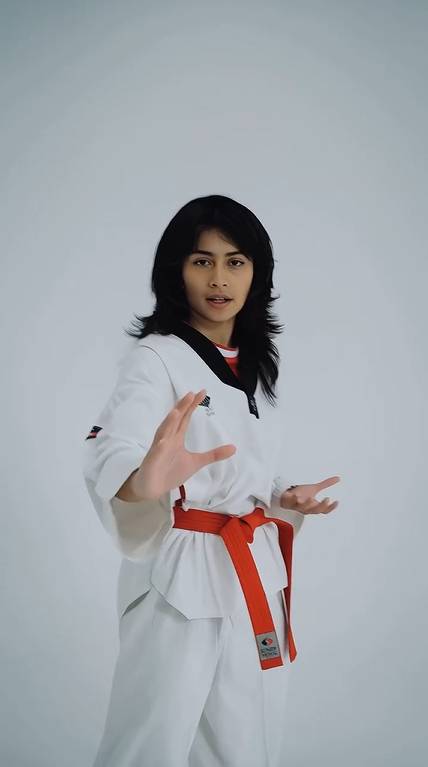 Sintya Marisca saat taekwondo (instagram.com/sintyamarisca)