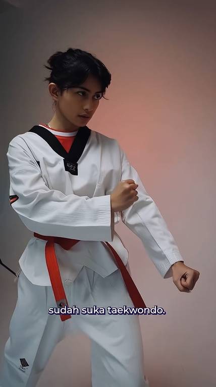 Sintya Marisca saat taekwondo (instagram.com/sintyamarisca)