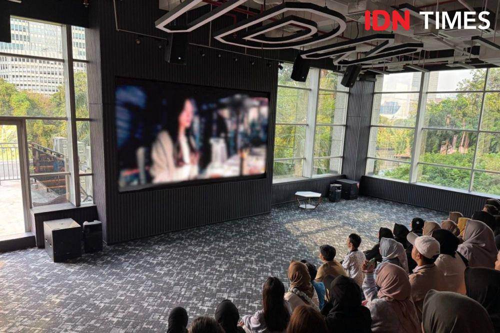 Momen nobar Perfect Family di IDN HQ pada Kamis (19/9/2024). (IDN Times/Elizabeth Chiquita)