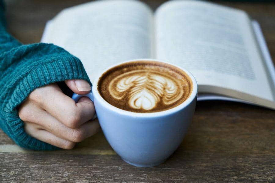 [QUIZ] Dari Caramu Minum Kopi, Kami Tahu Sifat Asli Kamu Lho!