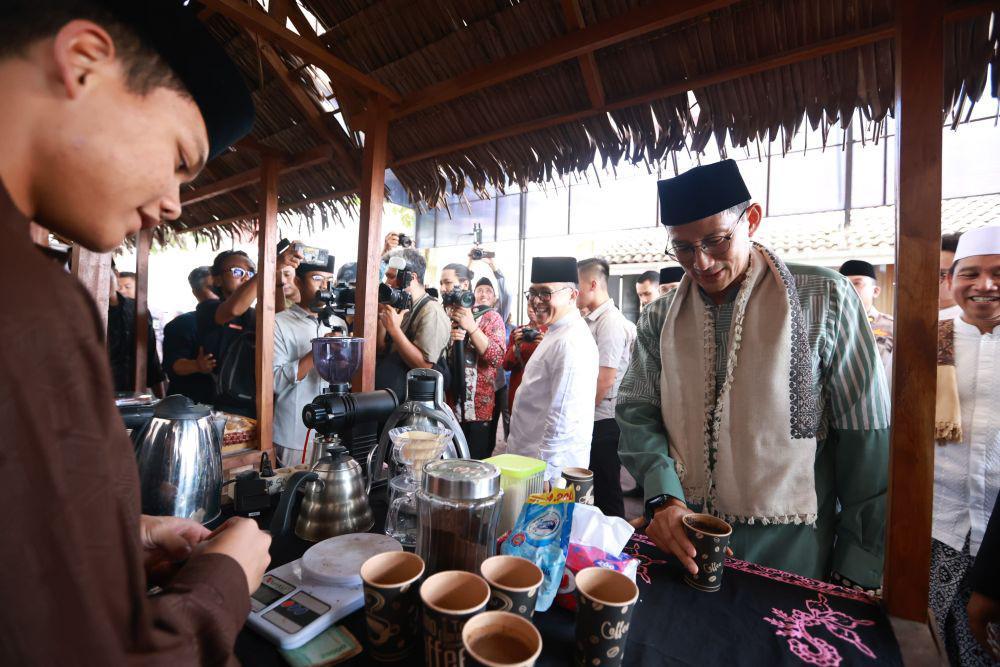 Kemenparekraf Gelar Santri Digitalpreneur di Ponpes Banyuwangi