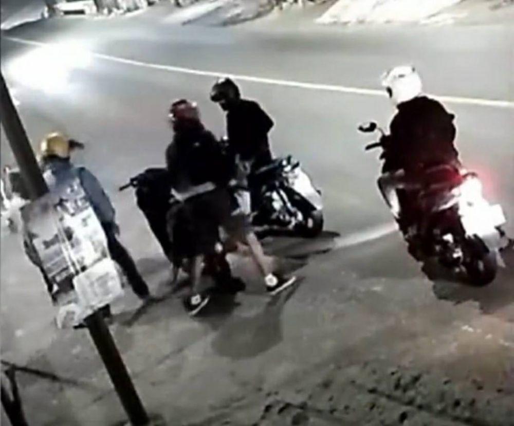 Begal Bersenjata Sabet hingga Rampas Sepeda Motor Korban di KBB