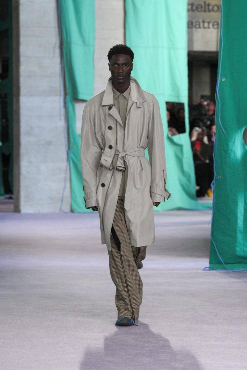 Burberry S/S '25 di London Fashion Week 2024 (dok. Burberry)