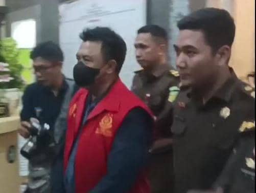 Penetapan tiga tersangka kasus korupsi pembangunan Prasarana LRT Sumsel (Dok: Kejati Sumsel)