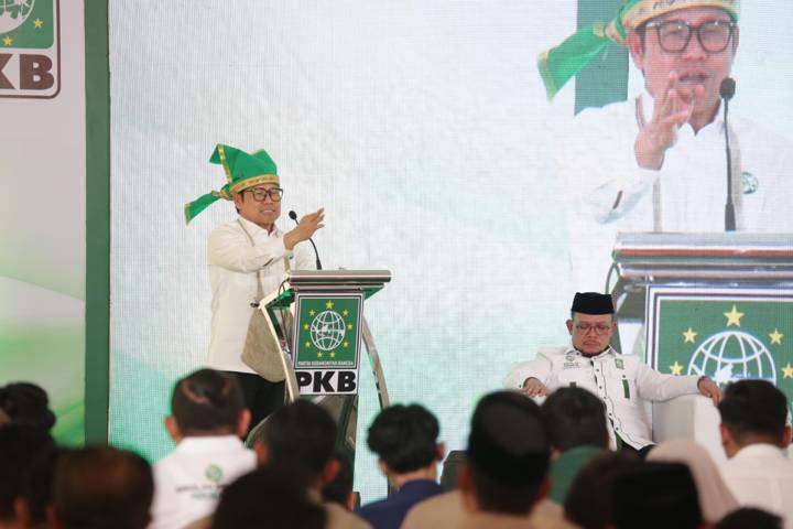 Ketua Umum DPP PKB Abdul Muhaimin Iskandar alias Cak Imin memberikan arahan ke caleg terpilih PKB. (dok. PKB)