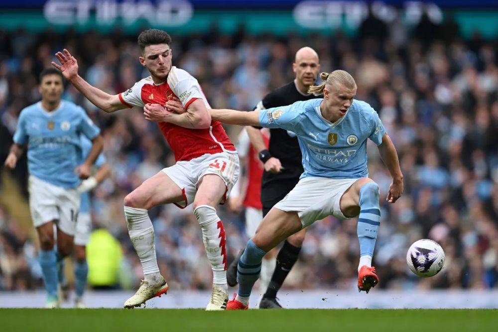 Manchester City melawan Arsenal di Premier League 2023/2024. (premierleague.com)