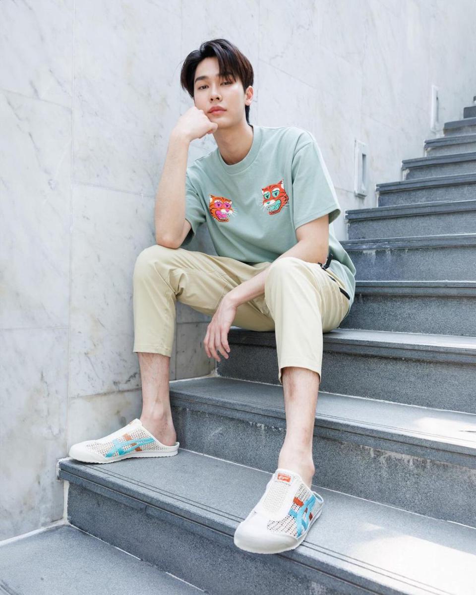 outfit cowok bumi ala Dew Jirawat (instagram.com/dew_jsu)