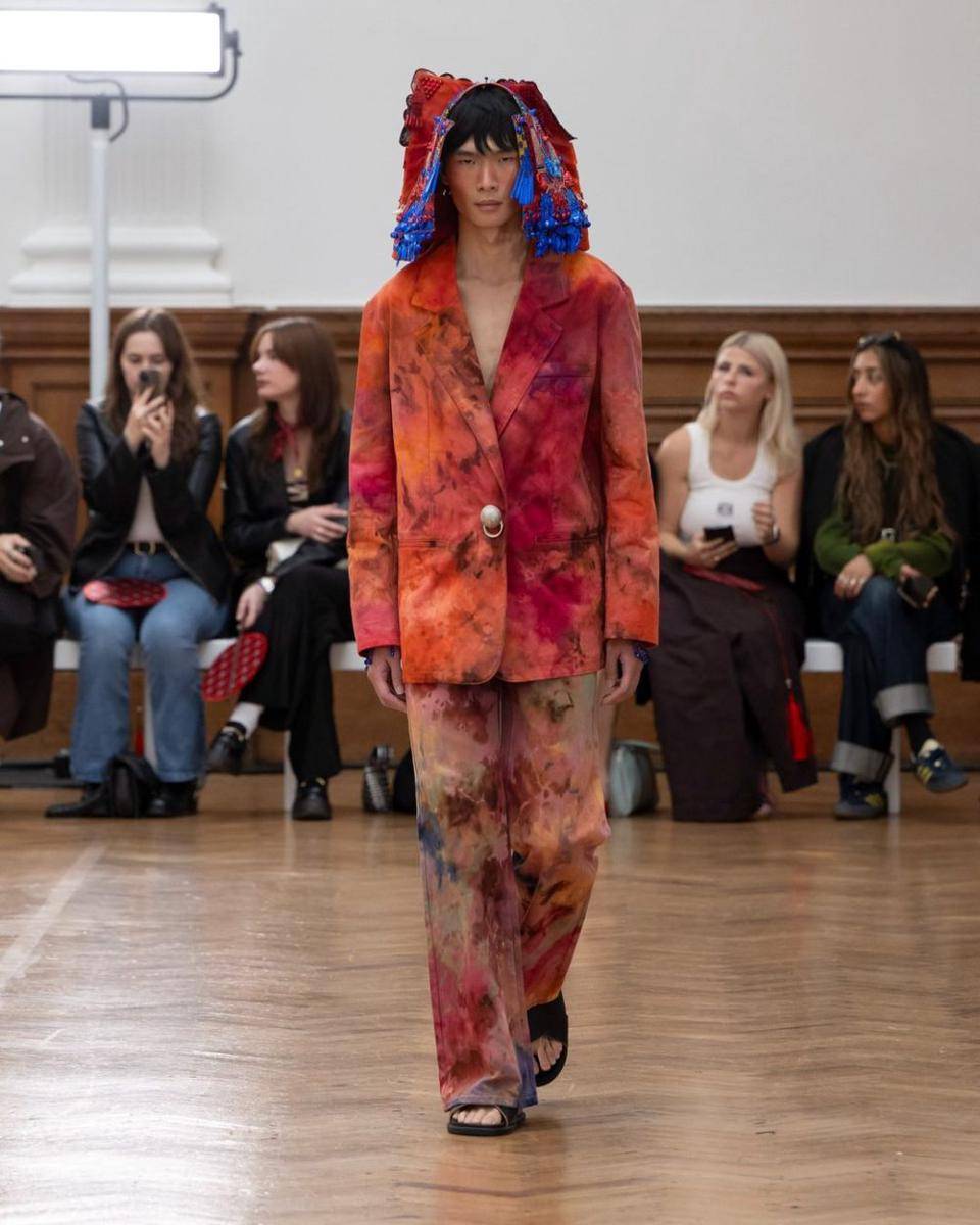 MITHRIDATE S/S '25 di London Fashion Week 2024 (instagram.com/mithridate.official)