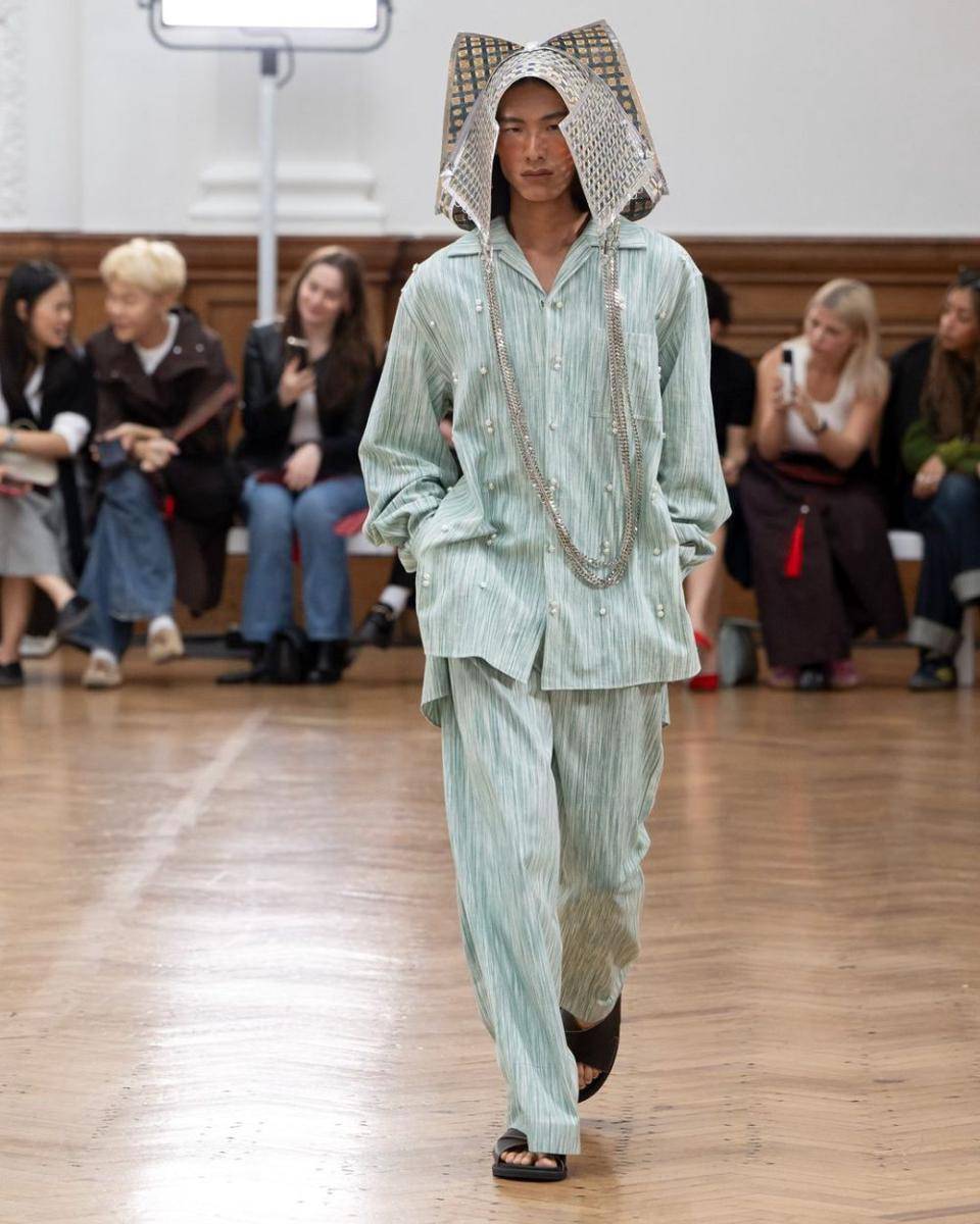 MITHRIDATE S/S '25 di London Fashion Week 2024 (instagram.com/mithridate.official)