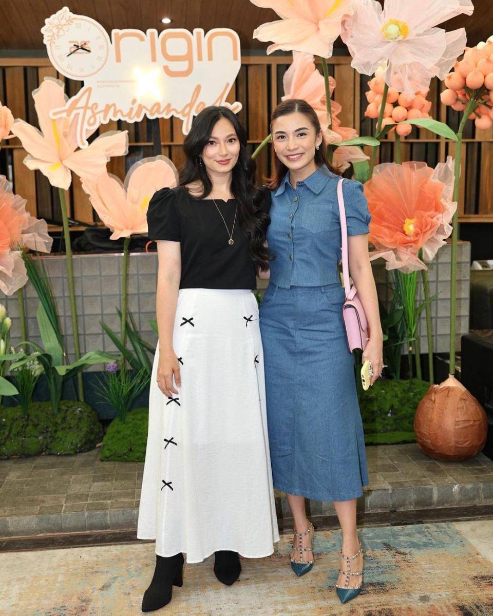 Potret artis hadiri launching brand kolab Asmirandah (Instagram.com/chelseaoliviaa)