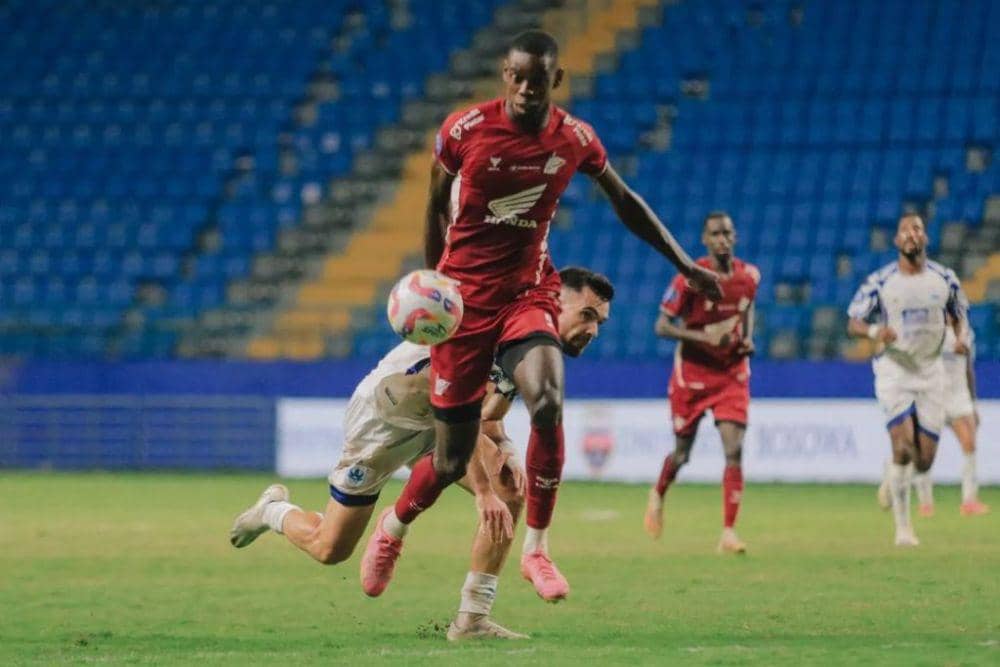 Salah satu momen pertandingan pekan keenam BRI Liga 1 2024/25 antara PSM Makassar versus PSIS Semarang yang berlangsung di Stadion Batakan Balikpapan pada Jumat 20 September 2024. (Instagram.com/psm_makassar)