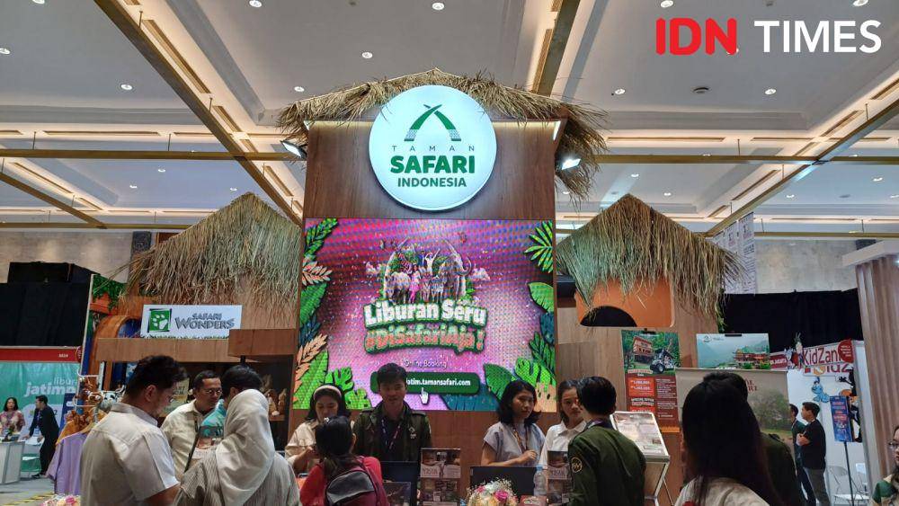 Booth Taman Safari Indonesia, Kompas Travel Fair 2024 (IDN Times/Dhiya Awlia Azzahra)