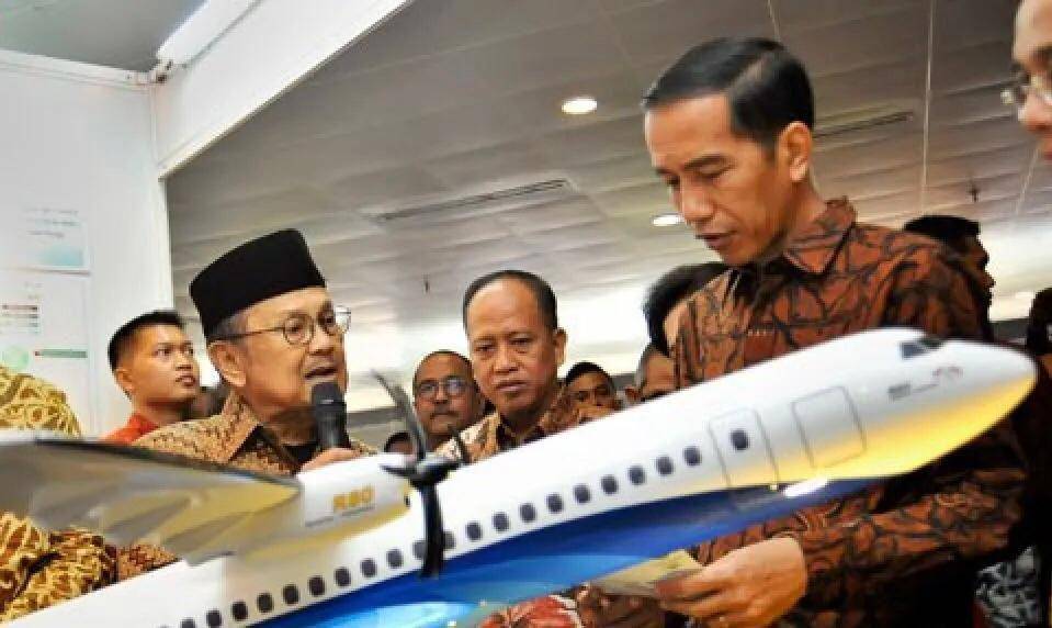 https://www.antaranews.com/Purwarupa pesawat Habibie R80 mulai dibuat 2016