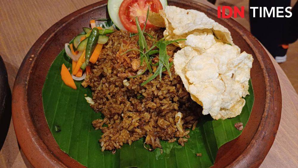 Nasi goreng kambing The People’s Cafe x Sisca Soewitomo(IDN Times/Dhiya Awlia Azzahra)
