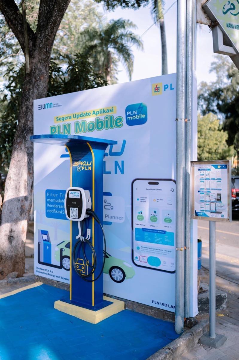 Hore! SPKLU Pertama di Metro Hadir, Kolaborasi Pemkot dan PLN