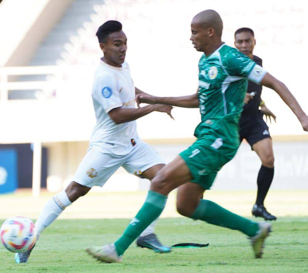 Arema FC saat dijamu PSS Sleman di Stadion Manahan Solo. (Dok. Media Officer Arema FC)