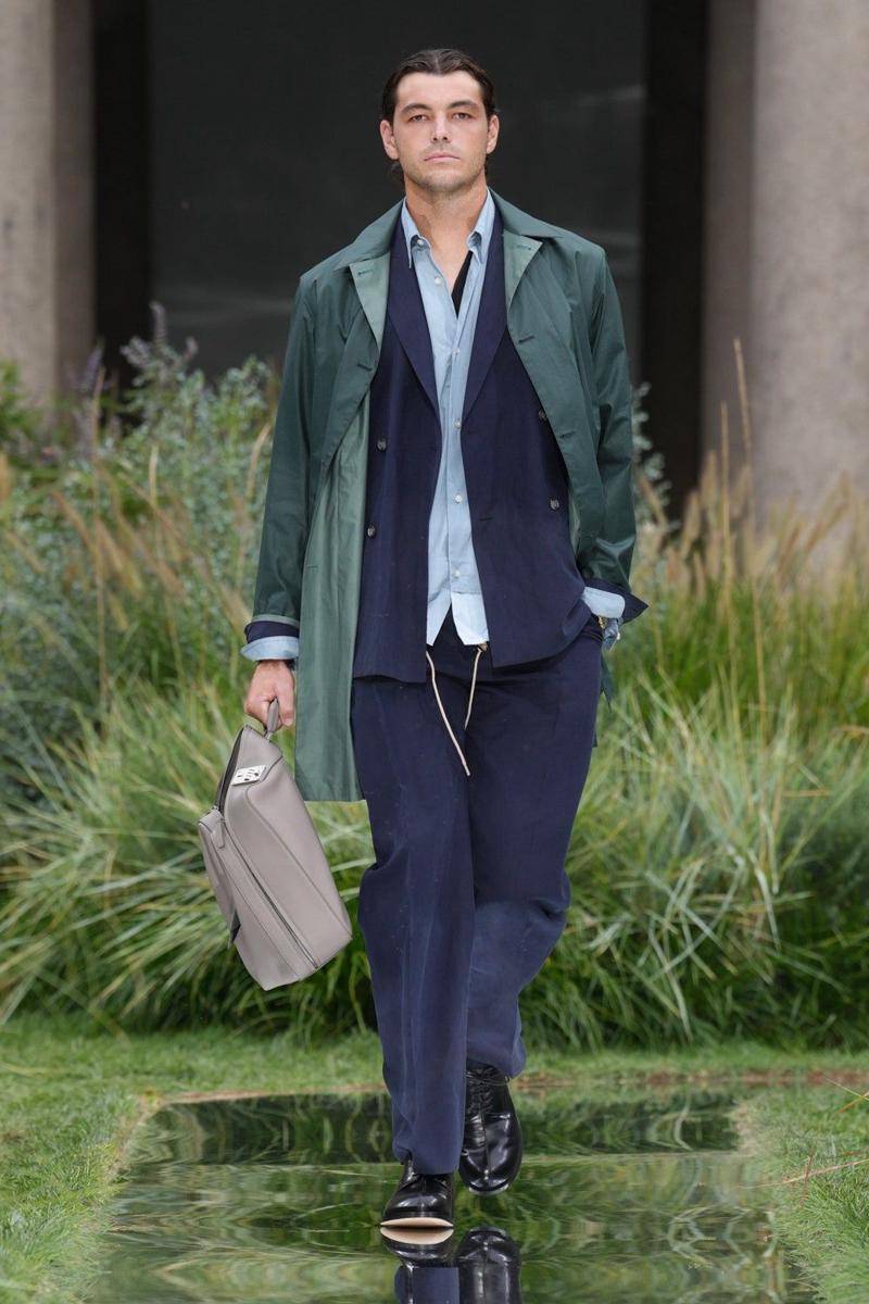 BOSS S/S '25 di Milan Fashion Week 2024 (dok. Hugo Boss)