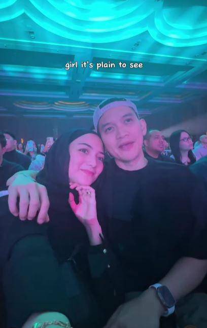 Citra Kirana dan Rezky konser Brian McKnight (Instagram.com/citraciky)
