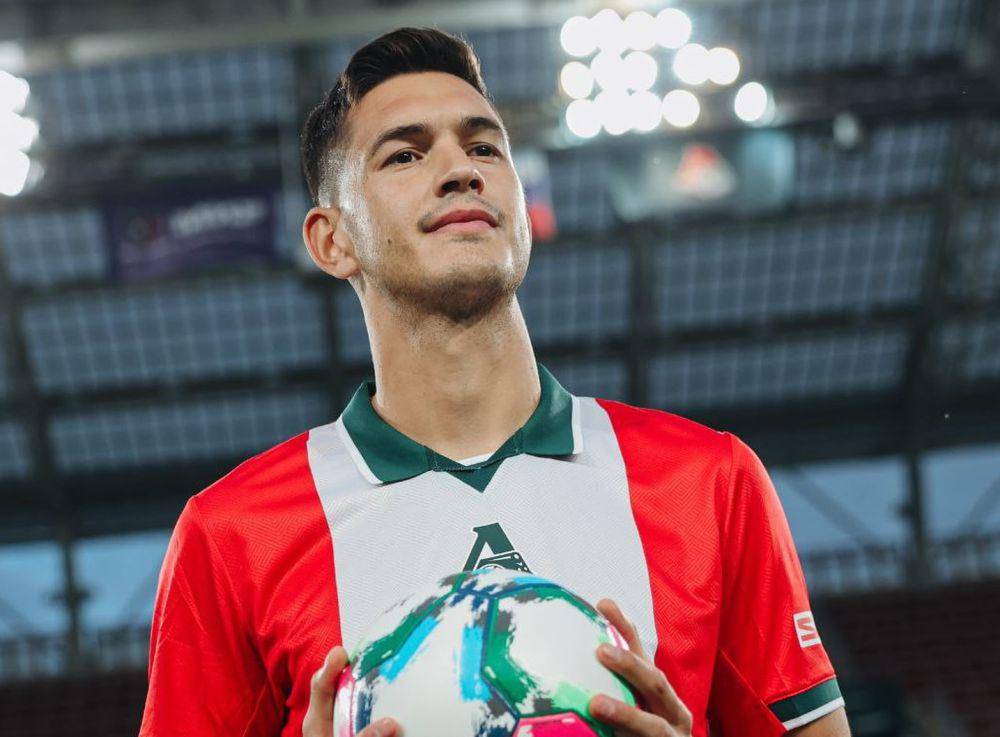 César Montes ketika bergabung dengan Lokomotiv Moscow. (instagram.com/cjasib)