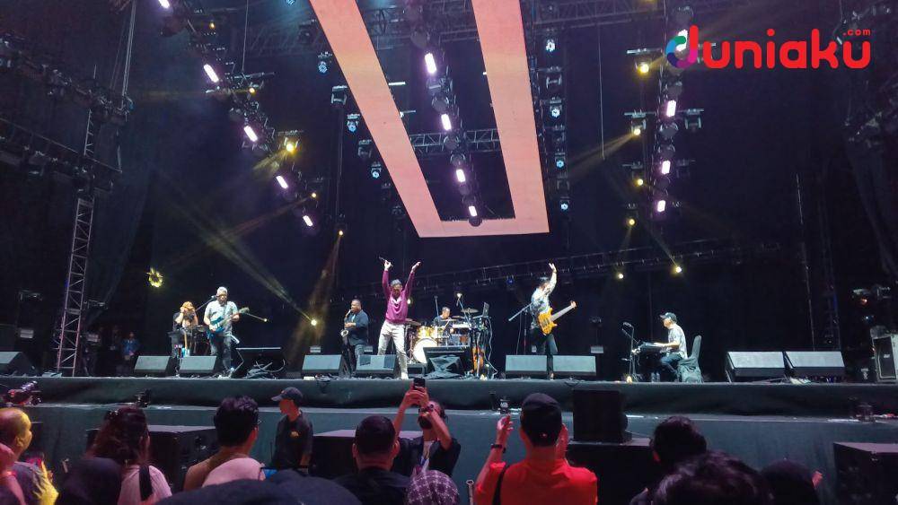 Pestapora 2024: Mengenang Glenn Fredly Lewat The Bakuucakar