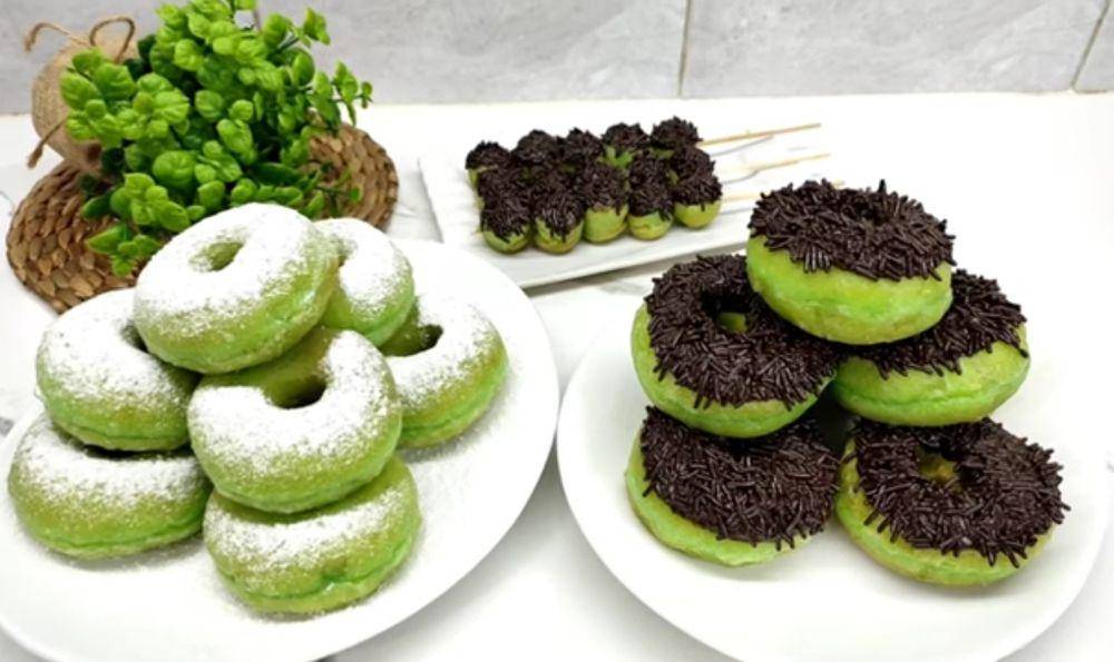 ilustrasi donat pandan (youtube.com/CR COOK)