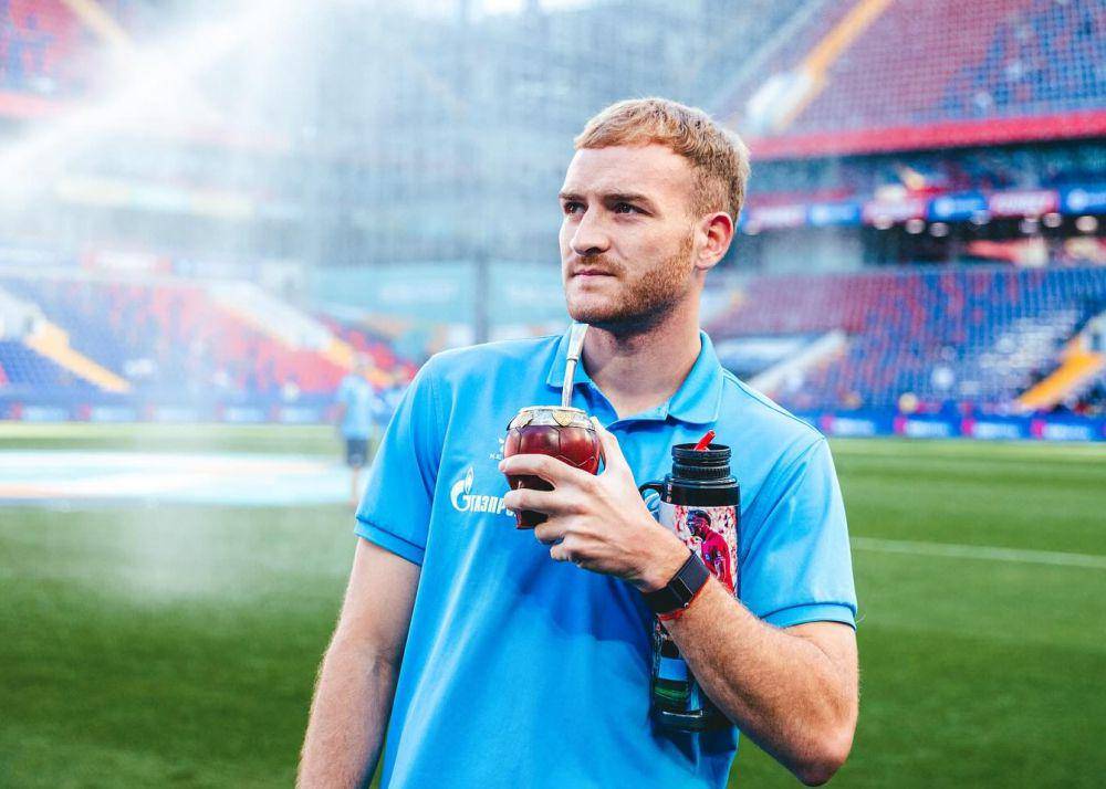 Luciano Gondou saat berlatih bersama Zenit St. Petersburg. (instagram.com/lucianogondou)
