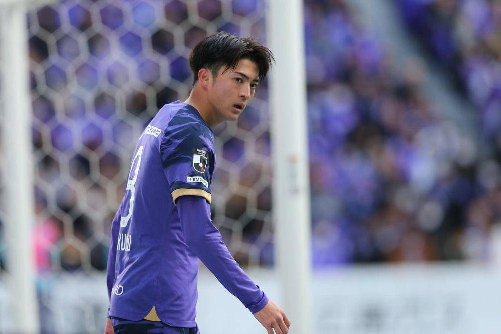 Takumu Kawamura saat membela Sanfrecce Hiroshima. (instagram.com/takumu.kawamura)