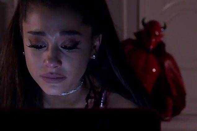 cuplikan adegan yang diperankan Ariana Grande dalam Scream Queens (dok. 20th Century Fox Television/Scream Queens)