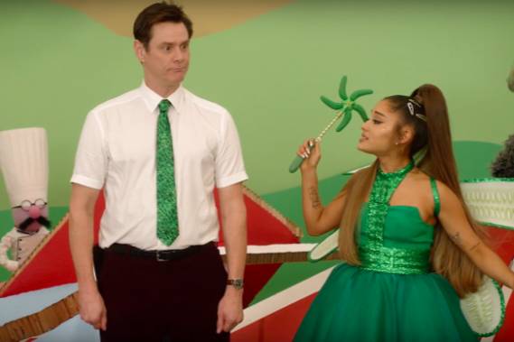cuplikan adegan yang diperankan Jim Carrey dan Ariana Grande dalam Kidding (dok. Aggregate Films/Kidding)