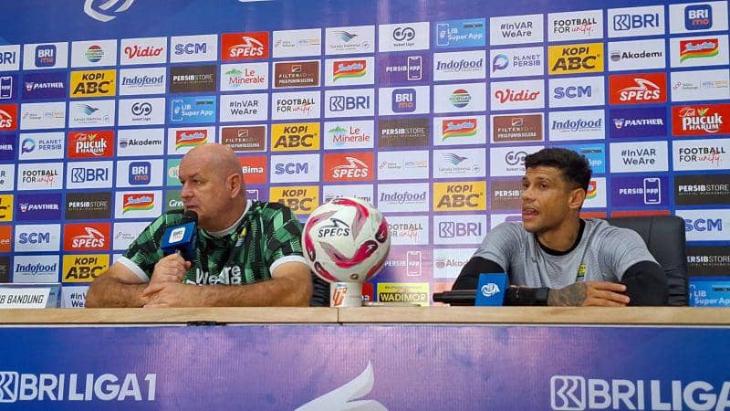 Meski Didemo Bobotoh, Bojan Pastikan Persib Siap Tumbangkan Persija