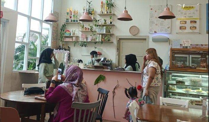 Potret pengunjung Bake House Palembang (IDN Times/Feny Maulia Agustin)