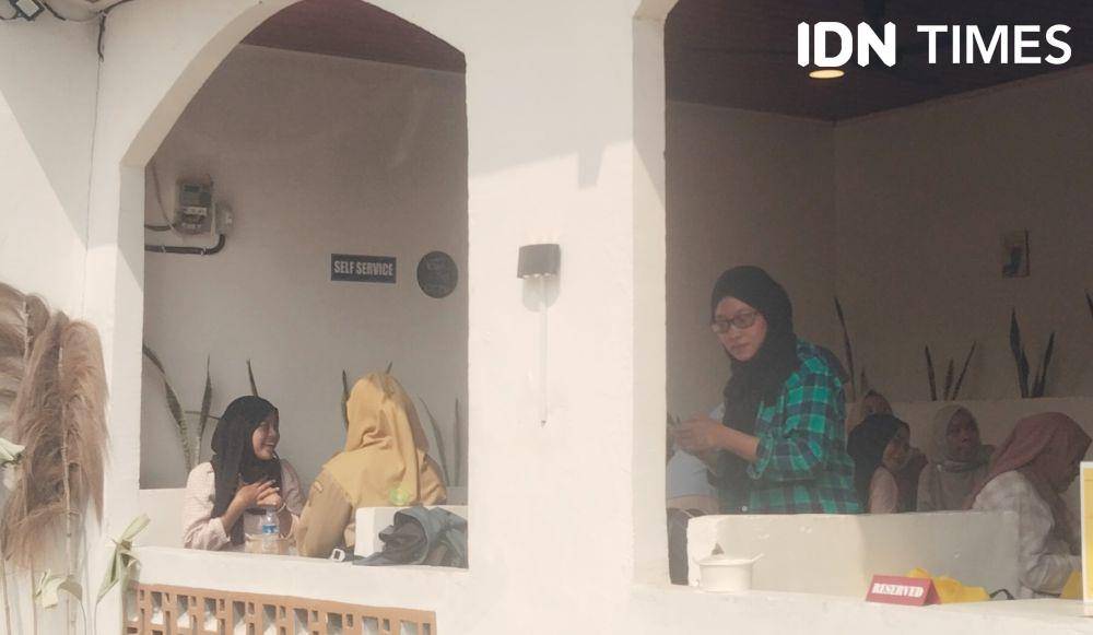 Potret pengunjung di Enam Dua Palembang (IDN Times/Feny Maulia Agustin)