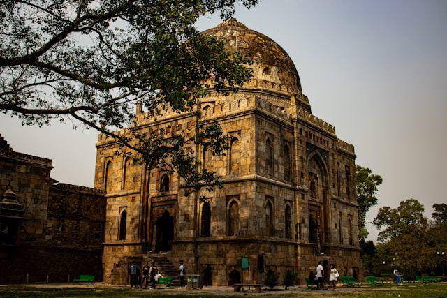 Lodhi Garden, New Delhi, India (unsplash.com/Akshat Jhingran)