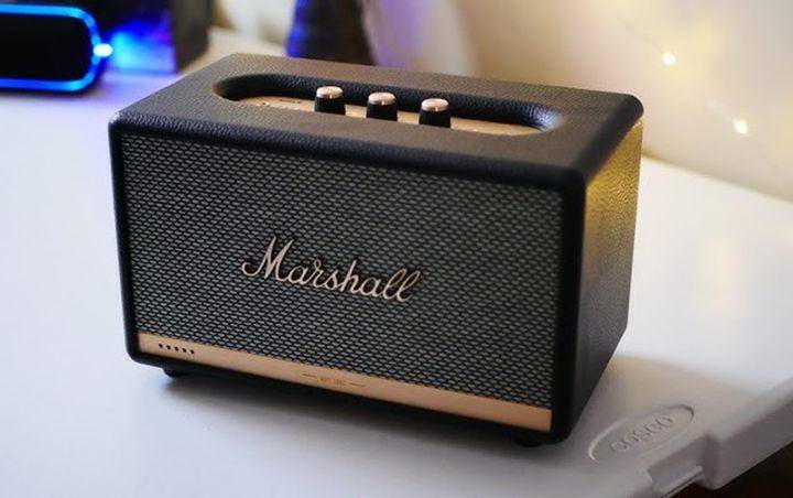 Marshall Acton II (youtube.com/English dan reviews)