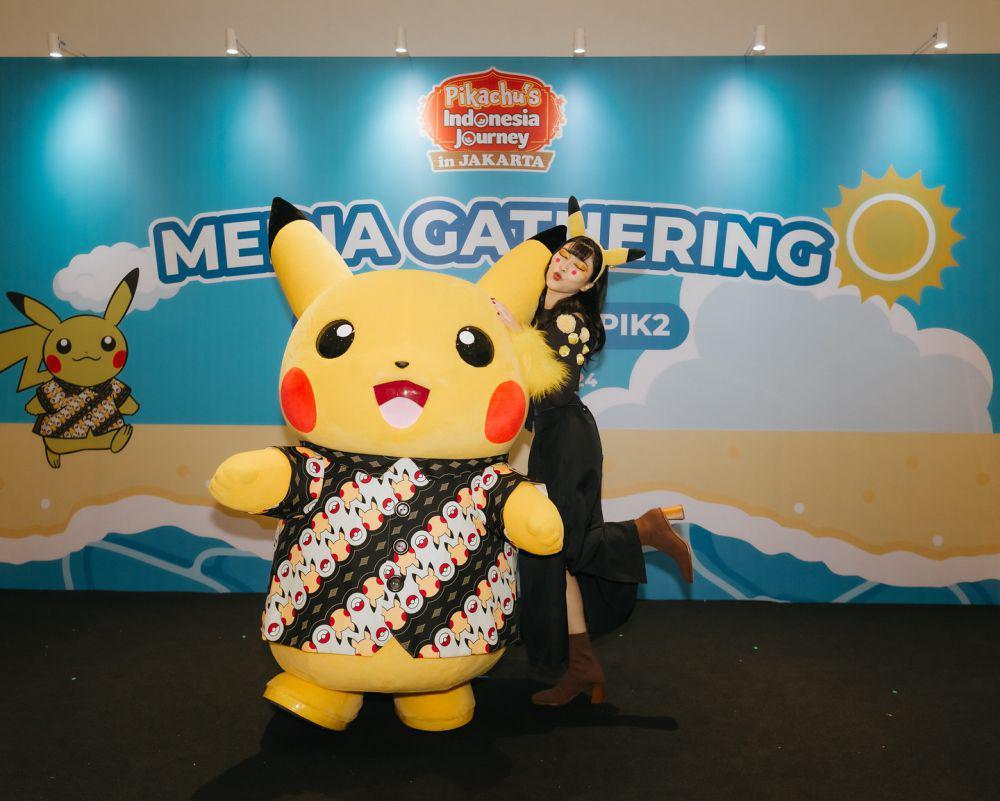 10 Potret Isyana Sarasvati Manggung di Pestapora, Cosplay Jadi Pikachu
