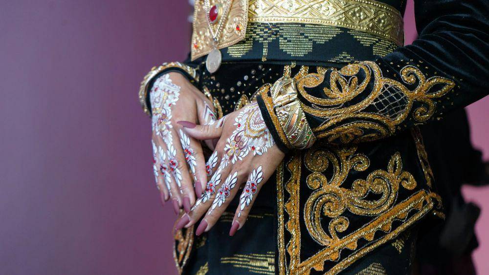 ilustrasi henna pengantin  (unsplash.com/Maximus Beaumont)