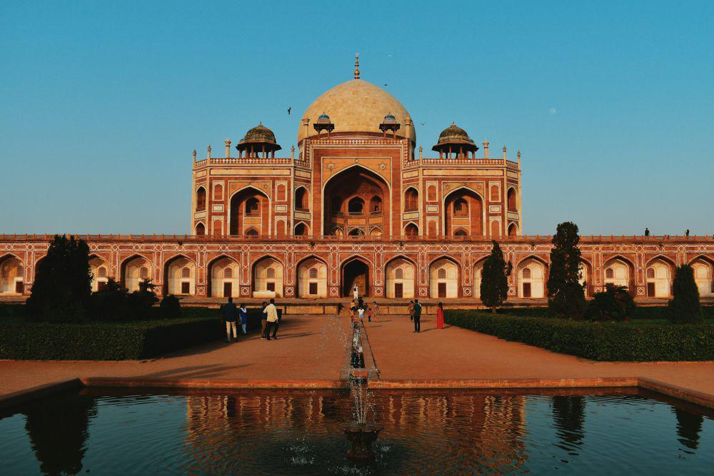 5 Wisata Sejarah yang Letaknya Dekat India Gate di New Delhi